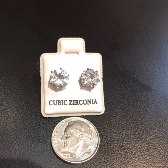 Cubic Zirconia - Picture 5 of 8